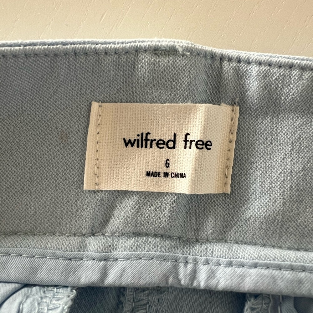Aritzia Ascendant Pant in light blue - Picture 4 of 7